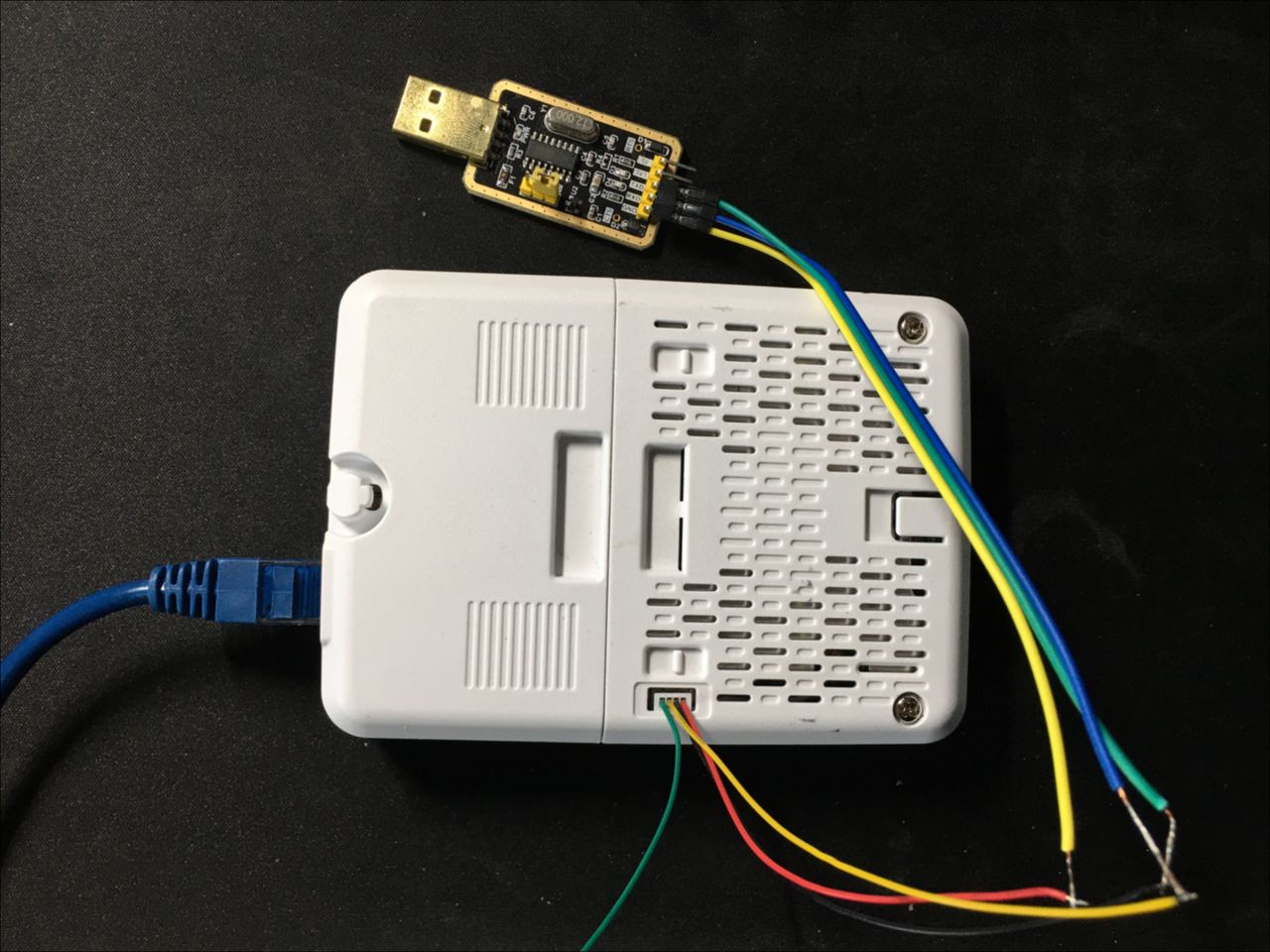 Cisco Aironet 1800i connected to a CH552 serial-to-USB adapter